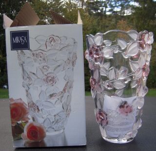 Gorgeous Mikasa Crystal Bella Rose 9.  5 " Vase,  Pink Roses,  Heavy