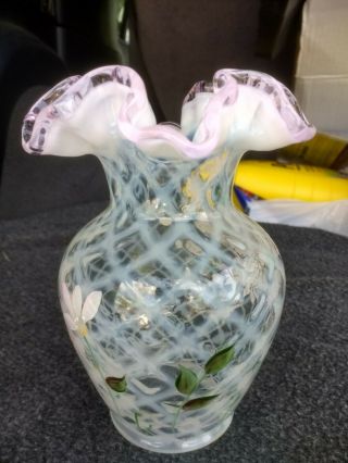 Fenton glass vase pink clear white lattice hand painted flowers ruffle rim top 6