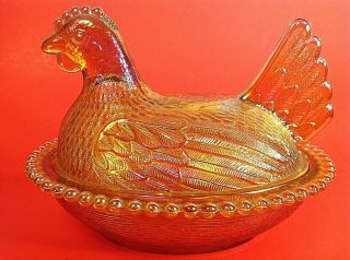 Carnival Glass Nesting Hen.  Marigold Covered Dish.  7 X 5 1/2 Inches Vintage