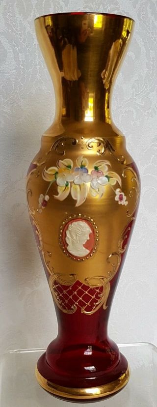 Vintage Murano Art Glass Ruby Red & 24k Gold Encrusted Vase W/cameo And Flowers