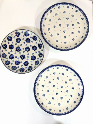 Boleslaweic Polish Pottery Set Of 3 Plates One Is Signed Unikat Luncheon Dinner