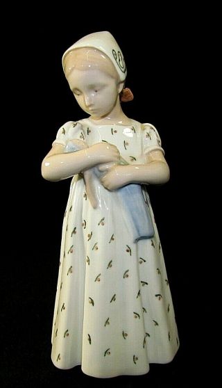 Bing & Grondahl Denmark Figurine Girl Mary Holding Doll 1721 (w1)