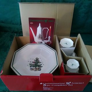 Nikko Christmastime 5 Pc Completer Set Sugar Lid Creamer Vegetable Platter