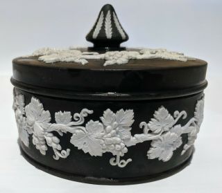 Vintage Wedgwood Black/white Jasperware Basalt Dresser Or Candy Dish,  Grapevine