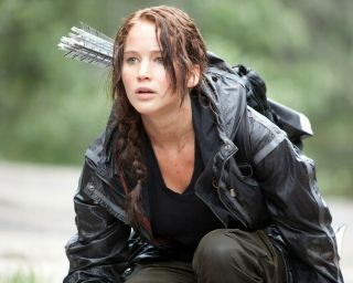 Jennifer Lawrence The Hunger Games In Parka 8x10 Photo