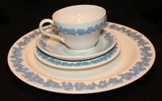 Wedgwood Queensware 4 Piece Place Setting