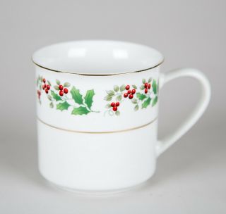 Gibson Designs Holiday Gold Cups / Mugs,  Set of (6),  Christmas Holly Berries 2