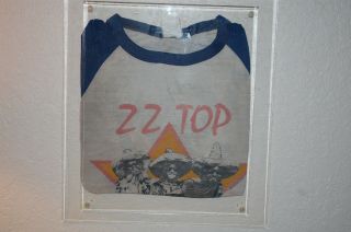 Very Rare Vintage1982 Zz Top El Loco Tour Beige Blue Tshirt Rare Poor Ripped
