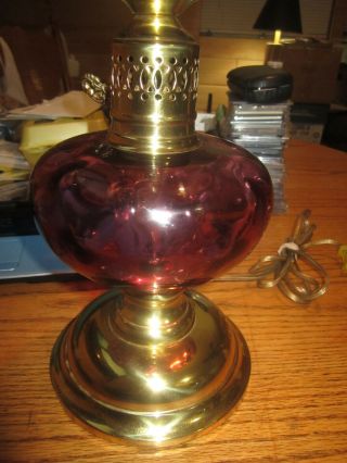 1941 VINTAGE FENTON CRANBERRY OPTIC COIN GLASS AND BRASS LAMP BASE 17 inch 8