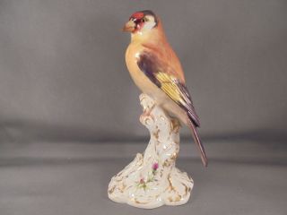 Vintage Royal Worcester Porcelain Goldfinch Bird Figure 2667 5 7/8 "