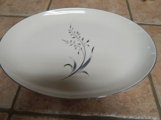 Pickard Ivory China Avena Pattern Oval Turkey Platter,  Platinum Trim,  Gray Flow