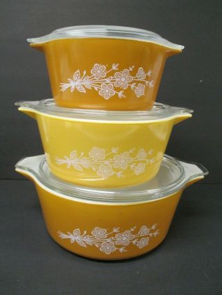 Vintage Set Of 3 Pyrex Butterfly Gold Casserole Dishes With Lids 473 474 475