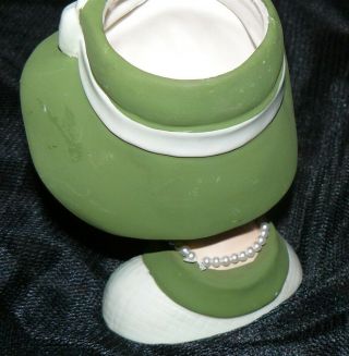 Vintage Napco Napcoware Pottery Headvase C7494 Retro Head Vase Green Hat Pearls 3