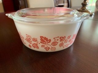 Vintage Pyrex 472 Pink 1.  5 Pink Gooseberry Casserole Baking Dish Bowl With Lid