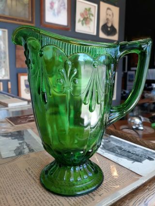 Eapg U.  S.  Glass Co.  Fleur De Lis And Drape Tassel Large Emerald Green Pitcher