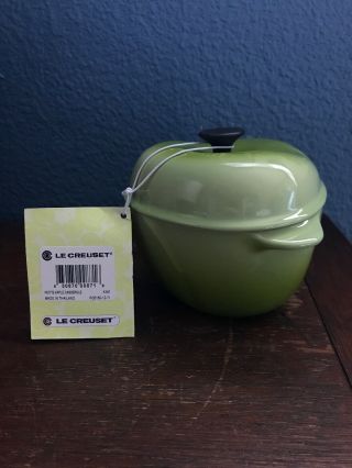 Le Creuset Petite Green Apple Casserole Stoneware 12 Oz, .  4 Qt, .  4 Liter