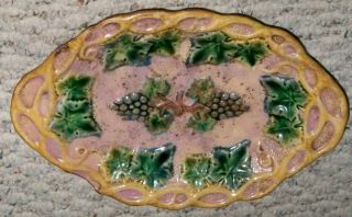 Antique 19th C.  Gsh Etruscan Majolica Dish Plate Grape Leaves Griffin Smith Hill