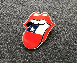 Rolling Stones 1997/1998 Bridges To Babylon Chile Flag Tongue Concert Pin Badge