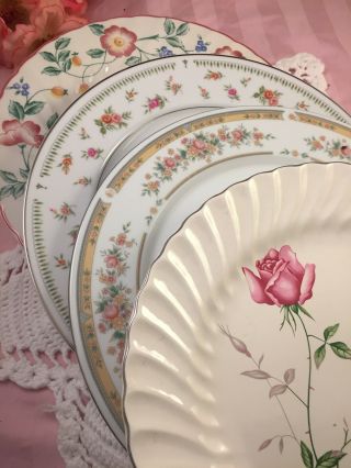 4 Vintage Mismatched China Dinner Plates Pinks Wedding Shower Alice Party 184