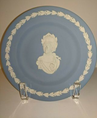Wedgwood Jasperware Queen Victoria Plate Blue & White 6 5/8 "