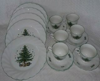 Nikko Christmas Dishes 18 Set Plate Cups Saucers Vintage Box