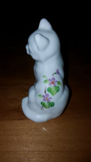 Fenton Glass White Cat Hand Painted Lavender flowers Figurine RARE 2