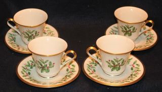 Set Of 4 Lenox Holiday Cups And Saucers