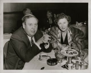Judith Anderson & Charles Laughton Dining At The Stork Club Orig 