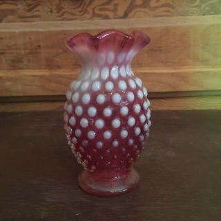 Vintage Fenton Cranberry Opalescent Glass Hobnail Small Vase Ruffled Edge 4