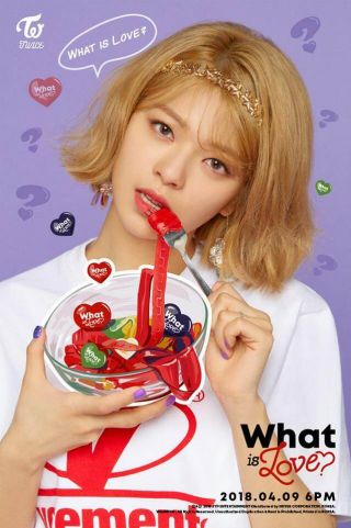 TWICE - What is Love ? - 5th Mini Album CD,  PhotoBook,  PhotoCard 6