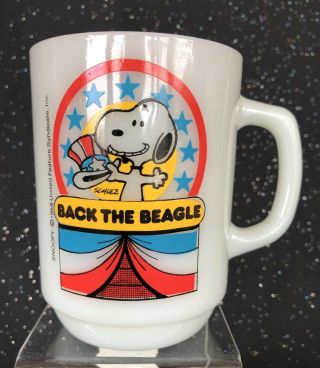 Vtg Snoopy Back The Beagle Mug 1980 Collectors Series No 1 Milkglass Fire King