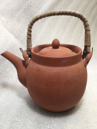 Vtg Large Asian Japan Yiixing Pottery Teapot Art Mark 8 Inch With The Handle