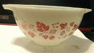 Vintage Pyrex Pink Gooseberry 441 White/pink Cinderella Mixing Bowl 1 1/2 Pint