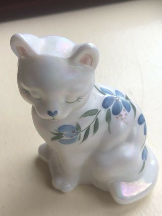 Fenton Cat White Iridescent Kitten Figurine Sitting Blue Flowers 3 - 1/2 