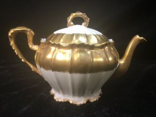 Flambeau Coiffe Decorated 2 Cup Heavy Gold Teapot - Issue