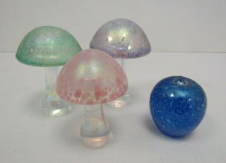 John Ditchfield Style Glass Mushrooms & Apple Iridescent Paperweights - Fis P14