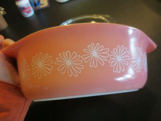 Vintage Pyrex 043 Oval Pink Daisy Casserole Dish With Lid 1.  5 Quart 4