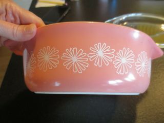 Vintage Pyrex 043 Oval Pink Daisy Casserole Dish With Lid 1.  5 Quart 7