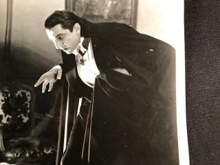 1931 B/W Glossy Photo BELA LUGOSI in Universal Production Count Dracula 3