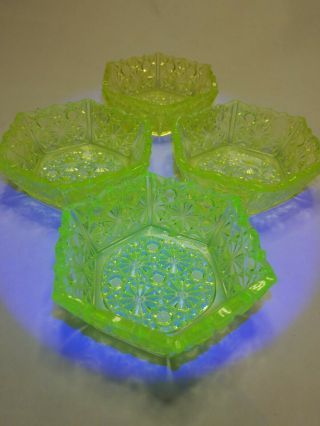 1880s Daisy & Button Yellow Vaseline Glass 6 Sided Berry Bowls Set Of 4