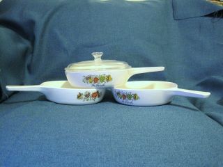 3 Corning Ware Spice Of Life,  P 83 B Skillet Sauce Pans With 1 Pyrex Lid