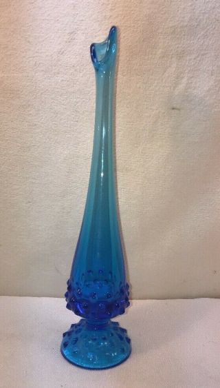 Vtg Mid - Century 1950 - 60’s Fenton Blue Glass Hobnail Bud Vase
