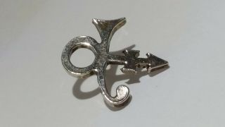 PRINCE SYMBOL PIN BROOCH LAPEL TACK ARTIST FORMERLY KNOWN AS PRINCE SILVER TONE 4