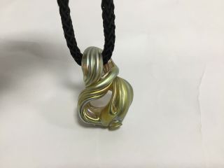 Signed Charles Lotton Studio Art Glass Iridescent Twisted Knot Pendant 5