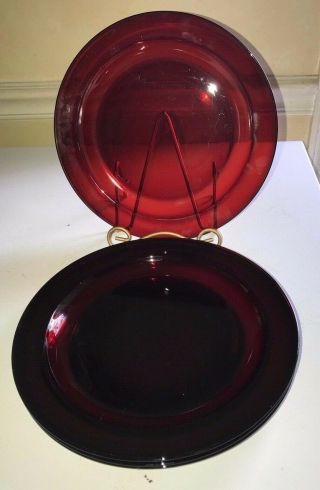 Vintage Arcoroc Ruby Red Glass Set Of Four Rimmed 9 3/8 " Dinner Plates
