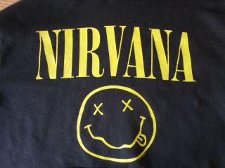 Nirvana Smiley Face Hoodie Black Pullover Sweater Jumper Size Large 2