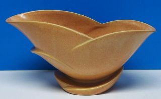 Roseville U.  S.  A.  Pottery Mid Century Planter C1010 10 " Footed Pot Base Signed
