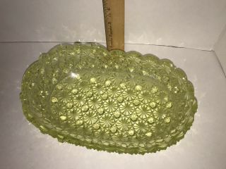 Vtg Vaseline Uranium Glass Yellow Rare Daisy And Button Pattern Oval Dish