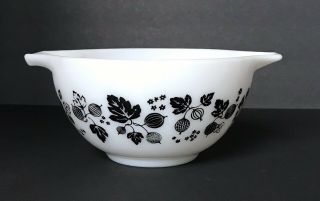 Vintage Pyrex Black And White Gooseberry Cinderella Nesting Bowls 441 443 4