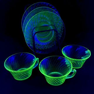 Set Of 3 Vaseline Uranium Glass Swirl Cups Saucers Coffee Tea Lunch Dinner 8 Oz